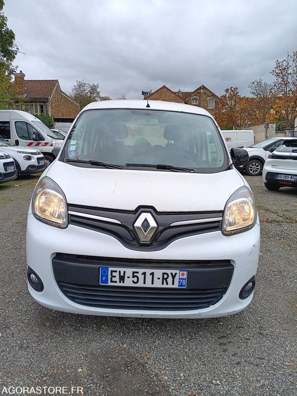 Renault Kangoo - 71572 kms - 2018 - Veturë: foto 1 Renault Kangoo - 71572 kms - 2018 - Veturë: foto 1