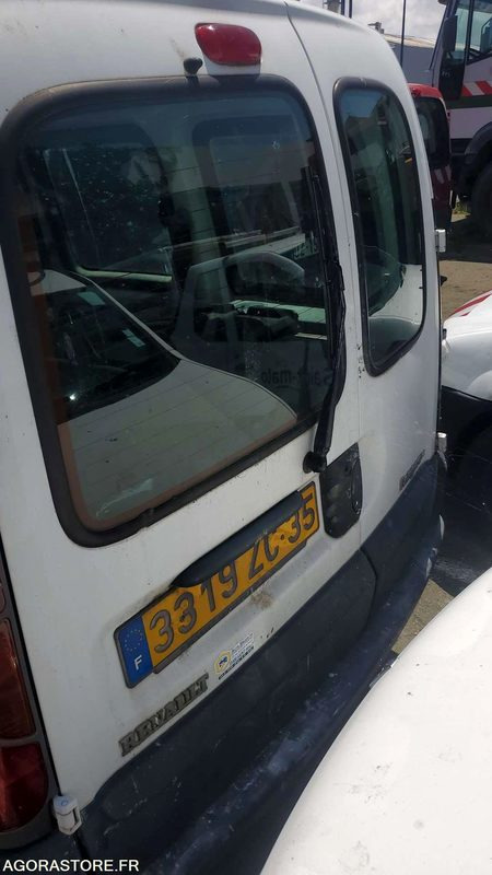 Furgon i vogël Renault Kangoo: foto 18