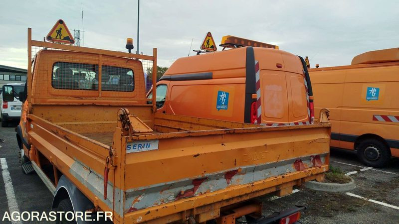 Renault Mascott - 2003 - 191219km - 463BDE31 - Kamioncine vetëshkarkuese: foto 3 Renault Mascott - 2003 - 191219km - 463BDE31 - Kamioncine vetëshkarkuese: foto 3