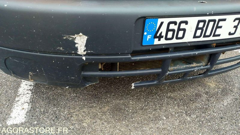 Renault Mascott - 2003 - 209464km - 466BDE31 - Kamioncine vetëshkarkuese: foto 3 Renault Mascott - 2003 - 209464km - 466BDE31 - Kamioncine vetëshkarkuese: foto 3