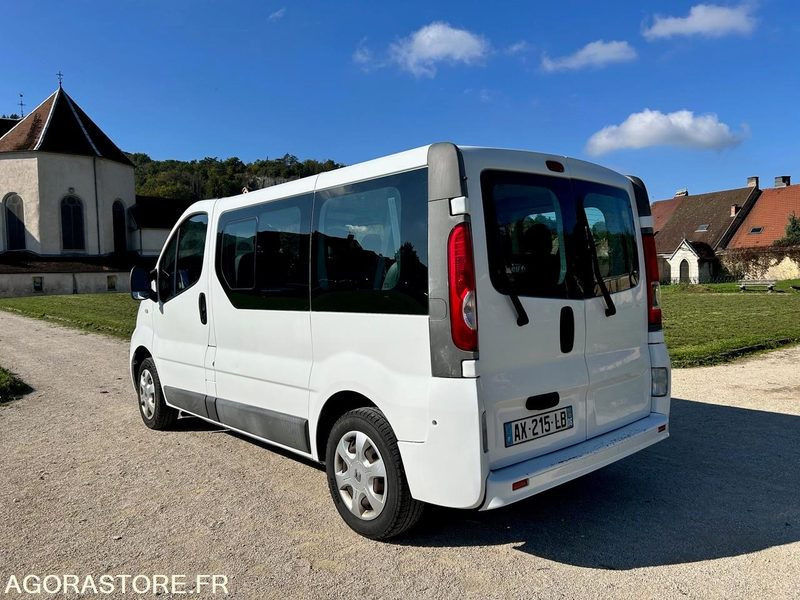 Renault Trafic 2 - 2010 - 141000 kms - Minibus, Furgon pasagjerësh: foto 4 Renault Trafic 2 - 2010 - 141000 kms - Minibus, Furgon pasagjerësh: foto 4