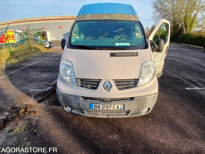 Renault Trafic – Diesel – 2010- 76 566 km - Furgon: foto 1 Renault Trafic – Diesel – 2010- 76 566 km - Furgon: foto 1