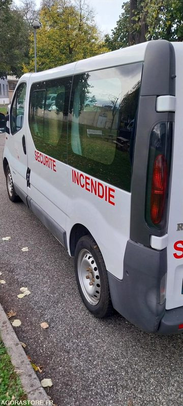 Renault Trafic VP vitré- 2002 - 127320kms - Furgon i vogël: foto 5 Renault Trafic VP vitré- 2002 - 127320kms - Furgon i vogël: foto 5