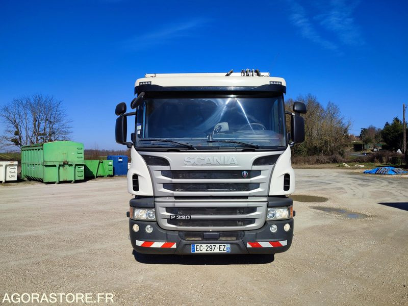 SCANIA BOM 26 T 362000 kms 2016 - Kamion mbeturinash: foto 1 SCANIA BOM 26 T 362000 kms 2016 - Kamion mbeturinash: foto 1