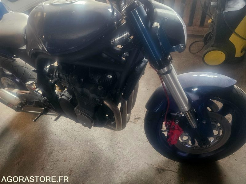 SUZUKI GSF 650 SANS CG VENTE POUR PIECE - Motoçikleta: foto 4 SUZUKI GSF 650 SANS CG VENTE POUR PIECE - Motoçikleta: foto 4