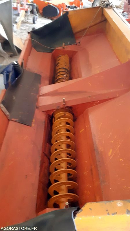 Saleuse ACOMETIS - Shpërndarës rëre/ Kripe: foto 3 Saleuse ACOMETIS - Shpërndarës rëre/ Kripe: foto 3