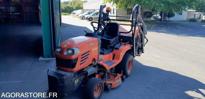 TONDEUSE AUTOPORTEE KUBOTA G23 - Korrëse bari i kopshtit: foto 1 TONDEUSE AUTOPORTEE KUBOTA G23 - Korrëse bari i kopshtit: foto 1