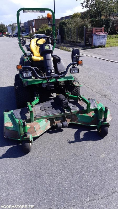 TONDEUSE FRONTALE JOHN DEERE - Korrëse bari i kopshtit: foto 2 TONDEUSE FRONTALE JOHN DEERE - Korrëse bari i kopshtit: foto 2