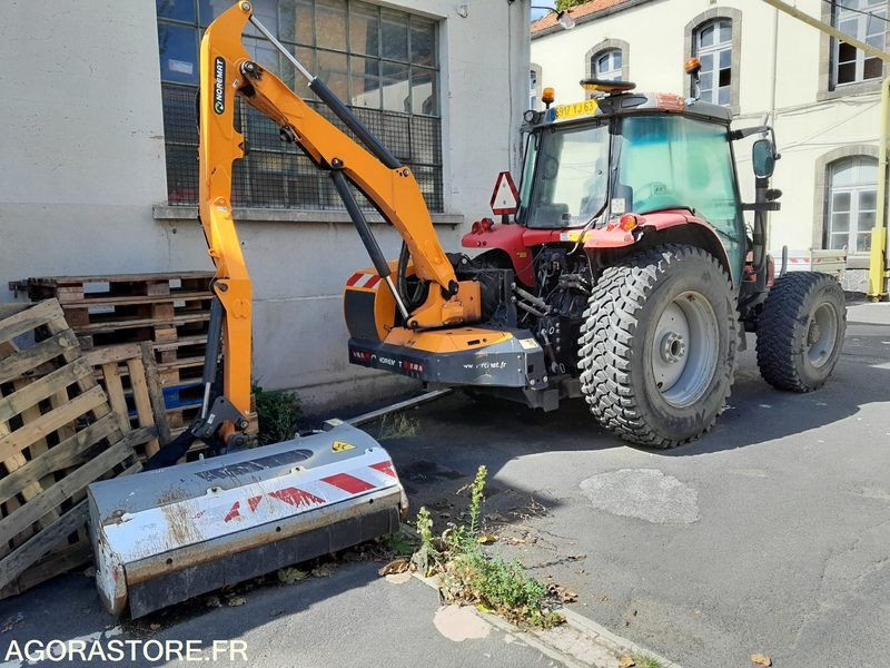 Tracteur Massey Ferguson + broyeur Noremat - Traktor: foto 4 Tracteur Massey Ferguson + broyeur Noremat - Traktor: foto 4