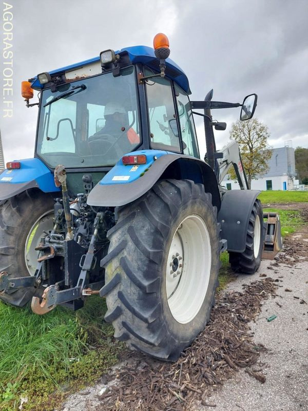 Tracteur New Holland avec chargeuse Mailleux - Traktor: foto 3 Tracteur New Holland avec chargeuse Mailleux - Traktor: foto 3