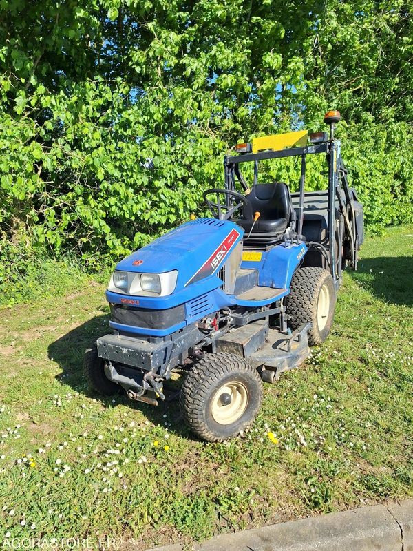 Tracteur tondeuse ISEKI - Pajisje kopshti: foto 1 Tracteur tondeuse ISEKI - Pajisje kopshti: foto 1