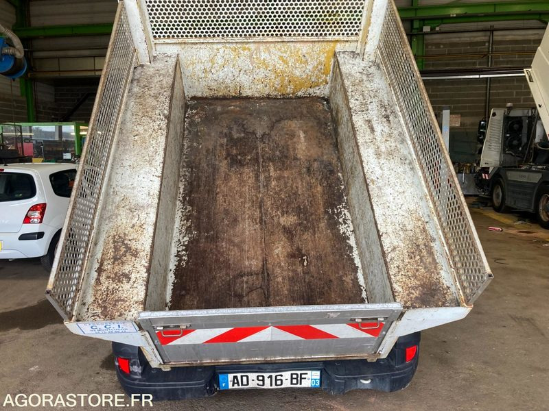 VEHICULE BENNE DACIA LOGAN PICK UP - Kamioncine vetëshkarkuese: foto 5 VEHICULE BENNE DACIA LOGAN PICK UP - Kamioncine vetëshkarkuese: foto 5