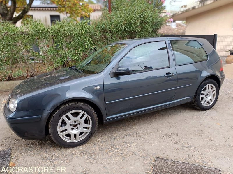 VOLKSWAGEN GOLF IV 2.0 115CH - 2000 - 265000KMS - Veturë: foto 2 VOLKSWAGEN GOLF IV 2.0 115CH - 2000 - 265000KMS - Veturë: foto 2