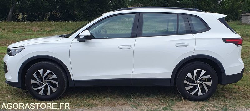 VOLKSWAGEN NOUVEAU TIGUAN 1.5 eTSI 150 cv LIFE PLUS DSG 2024 10.500 kms - Veturë: foto 2 VOLKSWAGEN NOUVEAU TIGUAN 1.5 eTSI 150 cv LIFE PLUS DSG 2024 10.500 kms - Veturë: foto 2