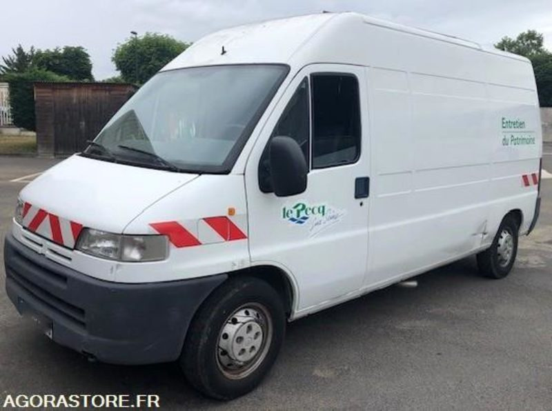 Véhicule PEUGEOT BOXER 2001 NON ROULANT EN L'ETAT - Furgon i vogël: foto 1 Véhicule PEUGEOT BOXER 2001 NON ROULANT EN L'ETAT - Furgon i vogël: foto 1