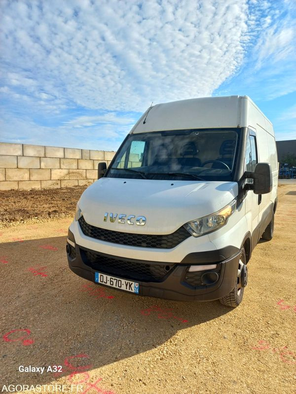 Fourgon iveco - Furgon: foto 1 Fourgon iveco - Furgon: foto 1