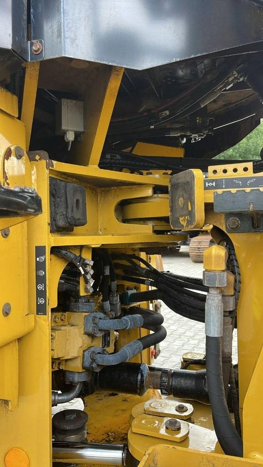 CAT 938M - Fadrom me goma: foto 4 CAT 938M - Fadrom me goma: foto 4