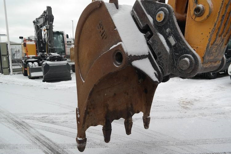 Hyundai R360LC-7 - Ekskavator me zinxhirë: foto 5 Hyundai R360LC-7 - Ekskavator me zinxhirë: foto 5