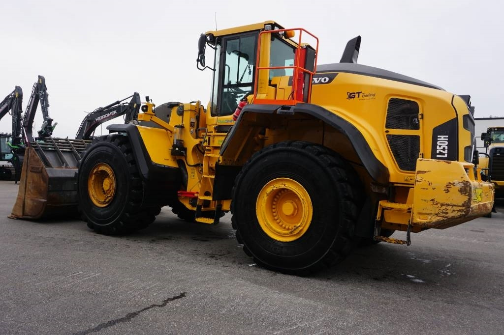 Volvo L250H *Uthyres*  - Fadrom me goma: foto 3 Volvo L250H *Uthyres*  - Fadrom me goma: foto 3