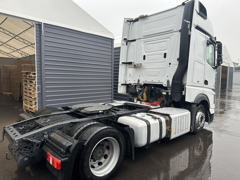 Mercedes-Benz Actros MP4 - Gjysmë-kamion: foto 4 Mercedes-Benz Actros MP4 - Gjysmë-kamion: foto 4