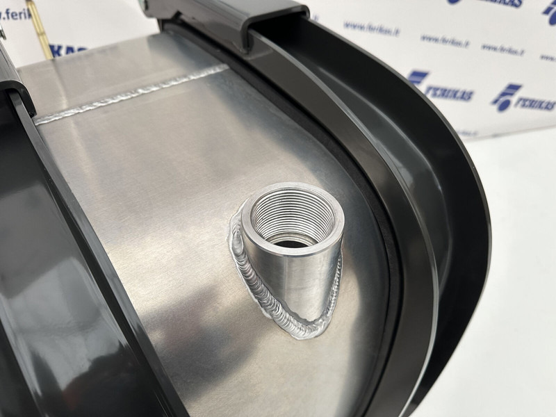 Hydraulic oil aluminum tank 65L - Serbatori hidraulik për Kamioni: foto 5 Hydraulic oil aluminum tank 65L - Serbatori hidraulik për Kamioni: foto 5