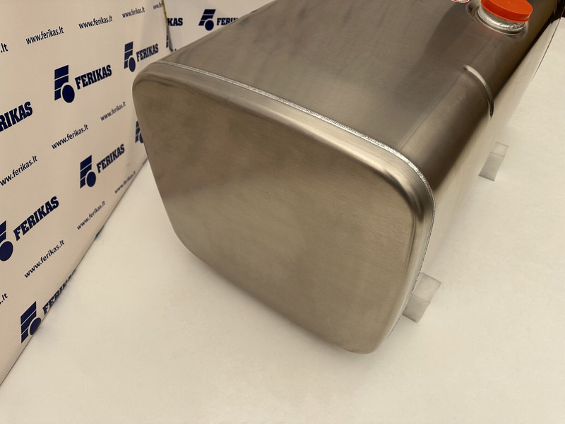 Iveco New aluminum fuel tank 500L - Serbatori i karburantit për Kamioni: foto 3 Iveco New aluminum fuel tank 500L - Serbatori i karburantit për Kamioni: foto 3