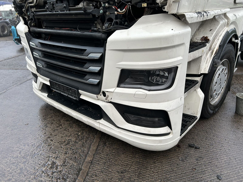 MAN complete bumper - Parakolp për Kamioni: foto 3 MAN complete bumper - Parakolp për Kamioni: foto 3