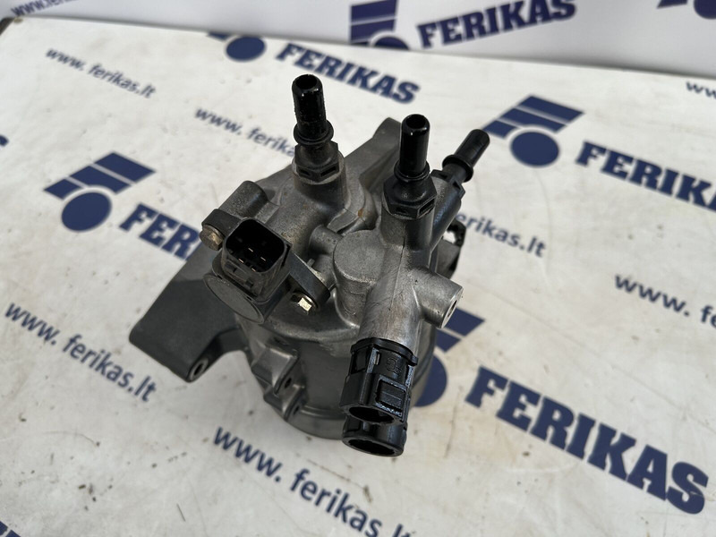 Scania fuel filter housing - Filtri i karburantit për Kamioni: foto 3 Scania fuel filter housing - Filtri i karburantit për Kamioni: foto 3