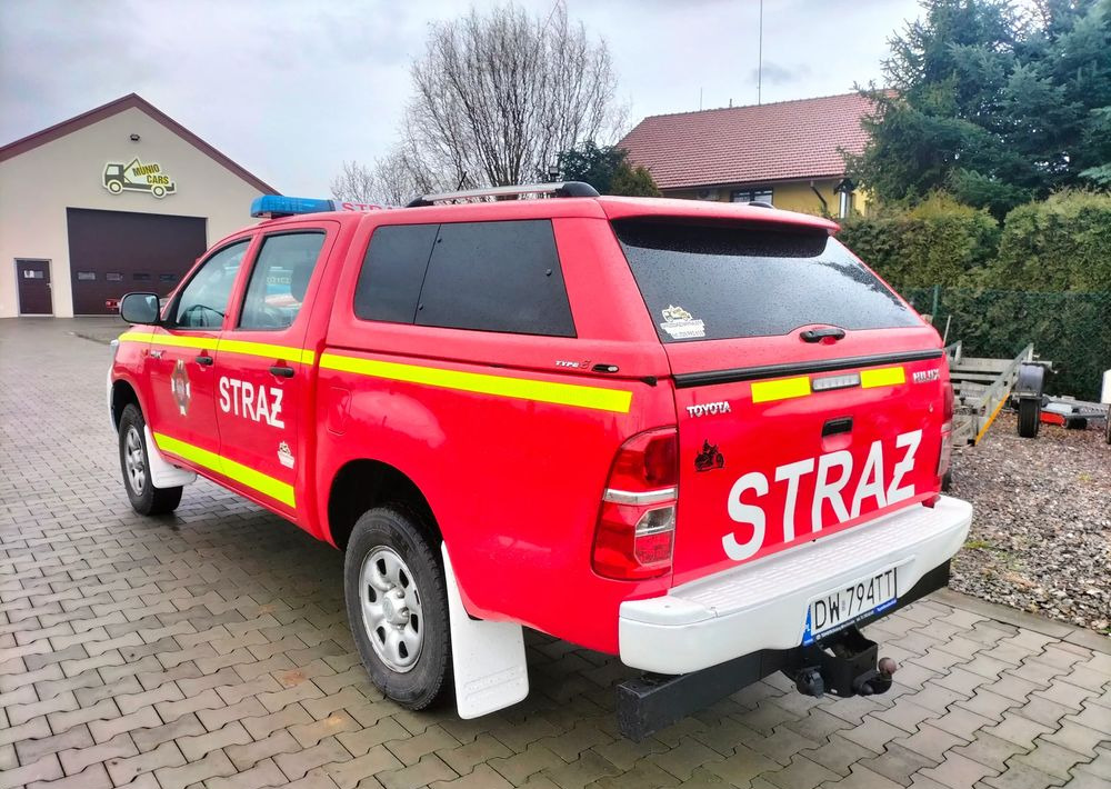 Toyota Hilux 2.5D 4x4, straż, strażacki, pożarniczy - Pick up: foto 4 Toyota Hilux 2.5D 4x4, straż, strażacki, pożarniczy - Pick up: foto 4