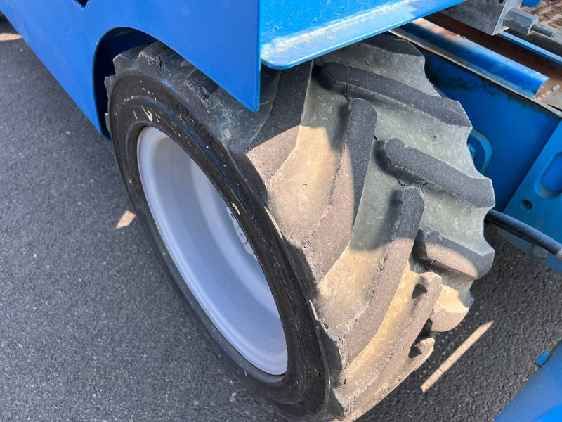 Ngritës gërshërë Genie GS3268 RT diesel 4x4 12m (1480): foto 18