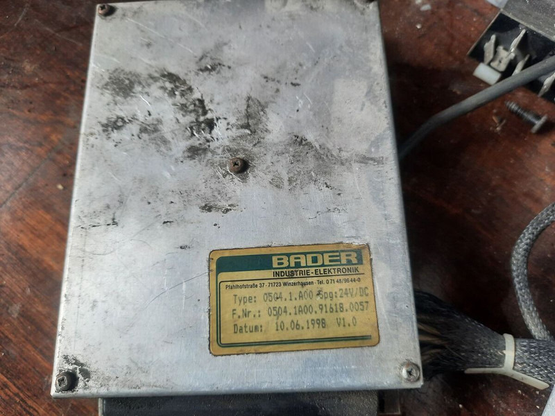 Bosch Bader 0504.1.A00 EST-32 - ECU: foto 1 Bosch Bader 0504.1.A00 EST-32 - ECU: foto 1