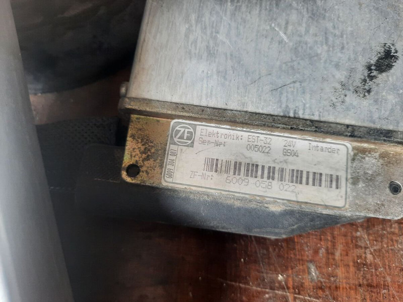 Bosch Bader 0504.1.A00 EST-32 - ECU: foto 2 Bosch Bader 0504.1.A00 EST-32 - ECU: foto 2