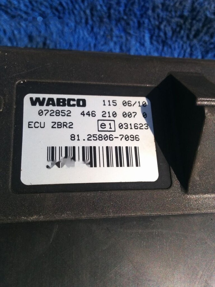 MAN WABCO ECU ZBR2 / 81.25806.7096. 4462100070 MAN CYTI - ECU për Autobus: foto 4 MAN WABCO ECU ZBR2 / 81.25806.7096. 4462100070 MAN CYTI - ECU për Autobus: foto 4