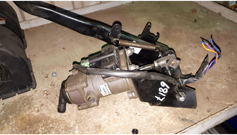 Scania педаль газа - Motori dhe pjesë këmbimi: foto 4 Scania педаль газа - Motori dhe pjesë këmbimi: foto 4