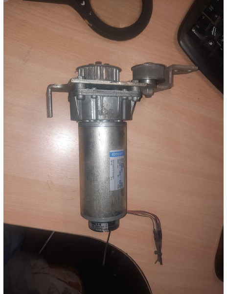 Volvo Сервомотор WP29E / ACP06120G1 - Sistemi elektrik: foto 5 Volvo Сервомотор WP29E / ACP06120G1 - Sistemi elektrik: foto 5