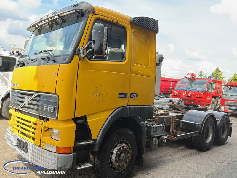 Volvo FH 12 - 420 6x4, Handgeschakeld, Euro 2, Hydrauliek - Gjysmë-kamion: foto 2 Volvo FH 12 - 420 6x4, Handgeschakeld, Euro 2, Hydrauliek - Gjysmë-kamion: foto 2