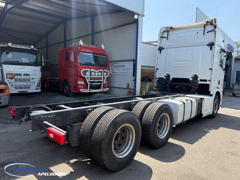 Scania R650 V8 NGS 6x4, Standclima, Retarder, PTO - Kamion kabinë-shasi: foto 2 Scania R650 V8 NGS 6x4, Standclima, Retarder, PTO - Kamion kabinë-shasi: foto 2