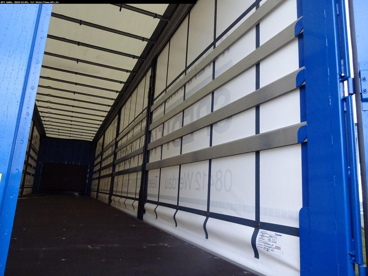 Krone Sattelauflieger SDP 27 eLB4-CS Krone, Schiebever - Gjysmë rimorkio me tendë: foto 4 Krone Sattelauflieger SDP 27 eLB4-CS Krone, Schiebever - Gjysmë rimorkio me tendë: foto 4