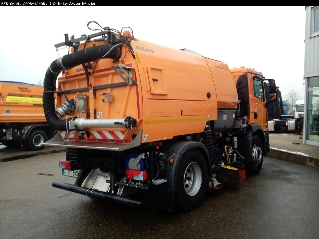 MAN TGM 18.250 4x2 BL Bucher V65_Twin - Makinë fshirëse për rrugët: foto 2 MAN TGM 18.250 4x2 BL Bucher V65_Twin - Makinë fshirëse për rrugët: foto 2