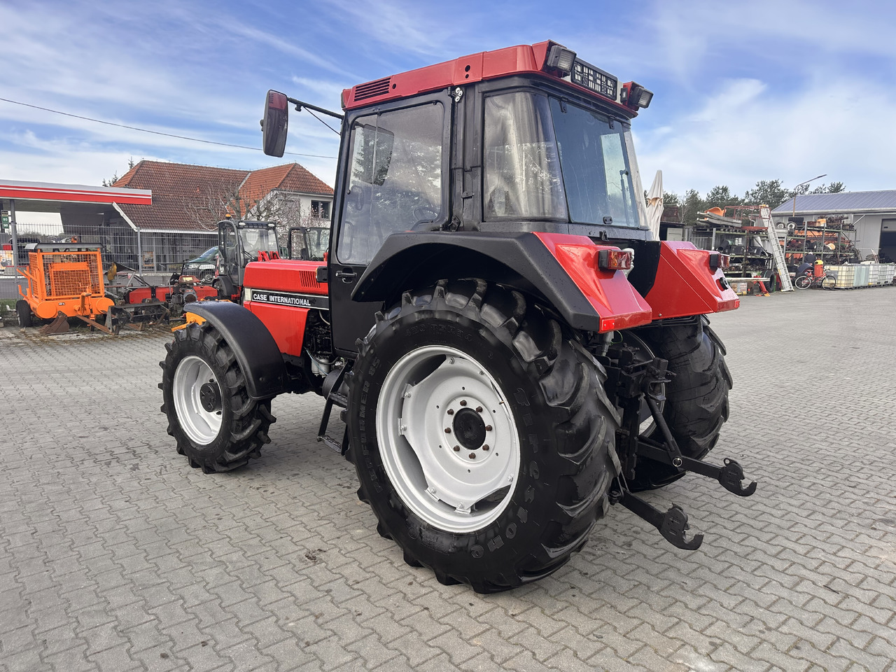 CASE IH 844 XL PLUS 40 km/h - Traktor: foto 2 CASE IH 844 XL PLUS 40 km/h - Traktor: foto 2