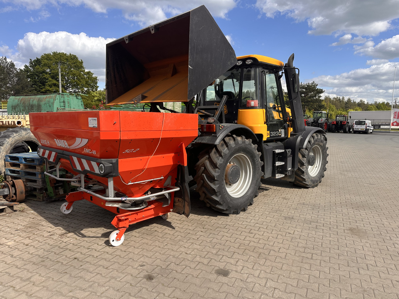 JCB FASTRAC 3230 - Traktor: foto 2 JCB FASTRAC 3230 - Traktor: foto 2