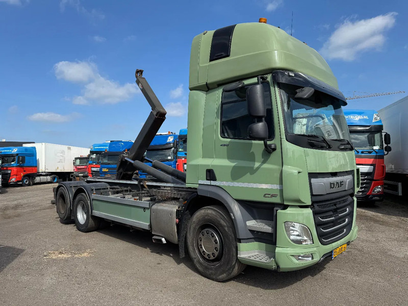 DAF CF 450 6X2 EURO 6 VDL 21T HOOK LIFTING AXLE - Kamion vetëngarkues: foto 5 DAF CF 450 6X2 EURO 6 VDL 21T HOOK LIFTING AXLE - Kamion vetëngarkues: foto 5