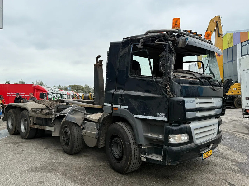 DAF CF 85.460 8X4 EURO 5 - FULL STEEL SUSP. - MANUAL GEAR - BIG AXLES + VDL HOOKLIFT - Kamion vetëngarkues: foto 3 DAF CF 85.460 8X4 EURO 5 - FULL STEEL SUSP. - MANUAL GEAR - BIG AXLES + VDL HOOKLIFT - Kamion vetëngarkues: foto 3