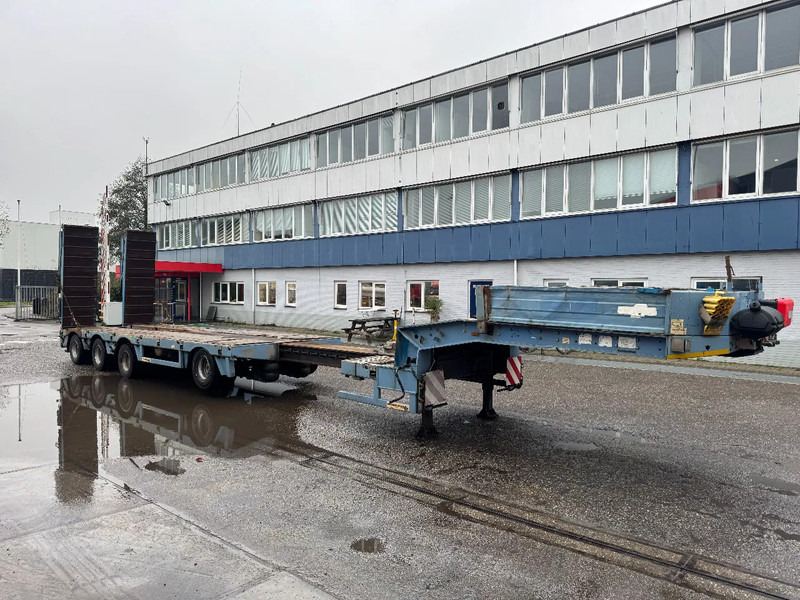 Faymonville TL4S 2,8M EXTENDABLE + HYDRAULIC RAMPS 3 AXLE STEERING - Gjysmë rimorkio me plan ngarkimi të ulët: foto 2 Faymonville TL4S 2,8M EXTENDABLE + HYDRAULIC RAMPS 3 AXLE STEERING - Gjysmë rimorkio me plan ngarkimi të ulët: foto 2