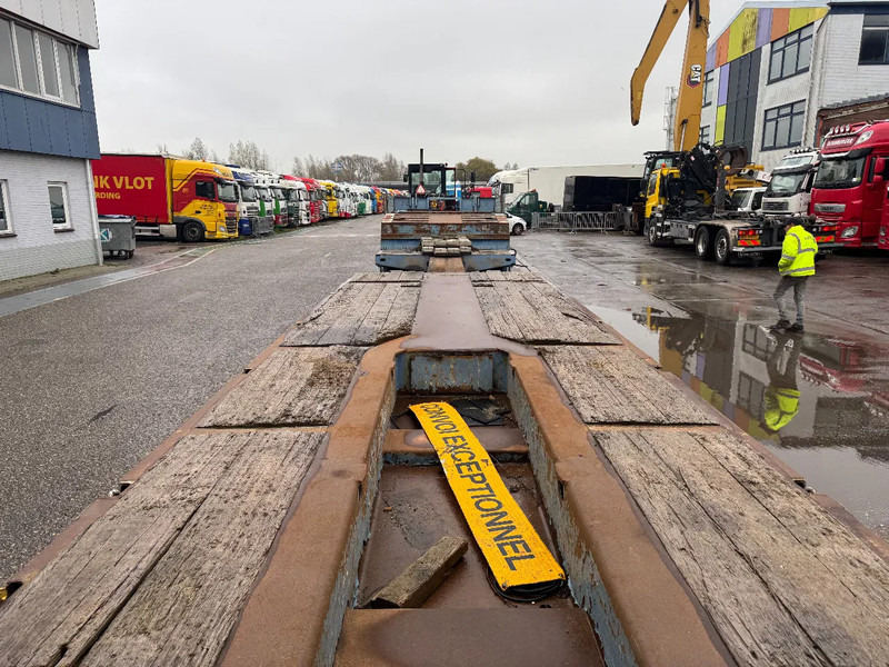 Faymonville TL4S 2,8M EXTENDABLE + HYDRAULIC RAMPS 3 AXLE STEERING - Gjysmë rimorkio me plan ngarkimi të ulët: foto 5 Faymonville TL4S 2,8M EXTENDABLE + HYDRAULIC RAMPS 3 AXLE STEERING - Gjysmë rimorkio me plan ngarkimi të ulët: foto 5