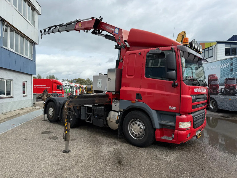 DAF CF 85.410 6X2 EURO 5 + HMF 3000K6 + REMOTE CONTROL - Gjysmë-kamion: foto 4 DAF CF 85.410 6X2 EURO 5 + HMF 3000K6 + REMOTE CONTROL - Gjysmë-kamion: foto 4