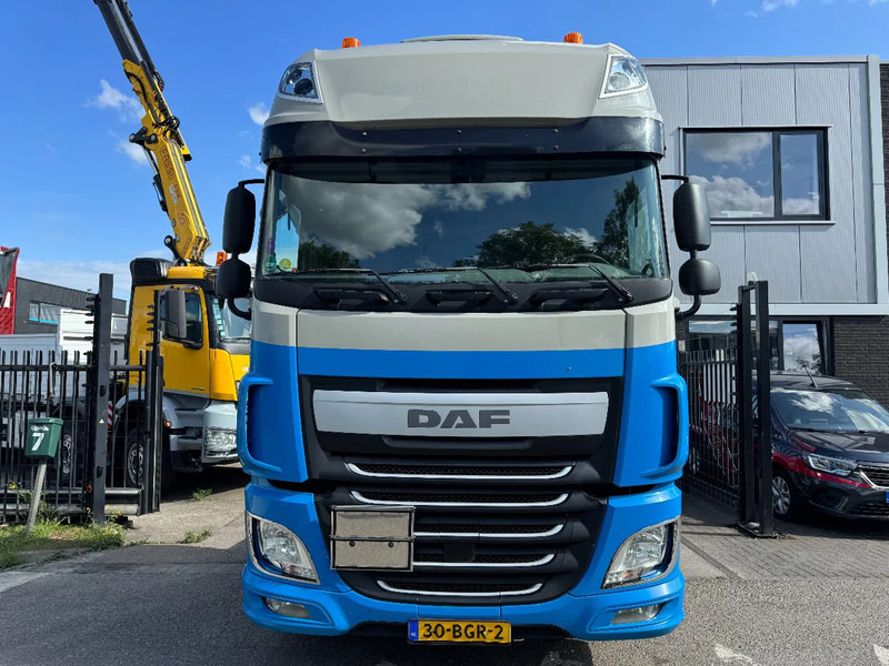 DAF XF 440 4X2 - EURO 6 + ADR + TÜV 12-2025 - Gjysmë-kamion: foto 2 DAF XF 440 4X2 - EURO 6 + ADR + TÜV 12-2025 - Gjysmë-kamion: foto 2