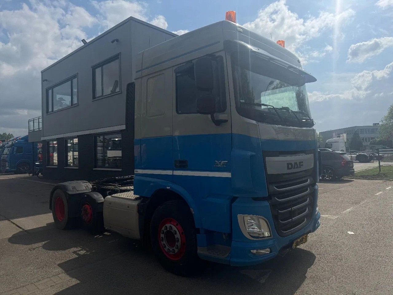 DAF XF 440 6X2 EURO 6 TÜV 09-2025 - Gjysmë-kamion: foto 3 DAF XF 440 6X2 EURO 6 TÜV 09-2025 - Gjysmë-kamion: foto 3