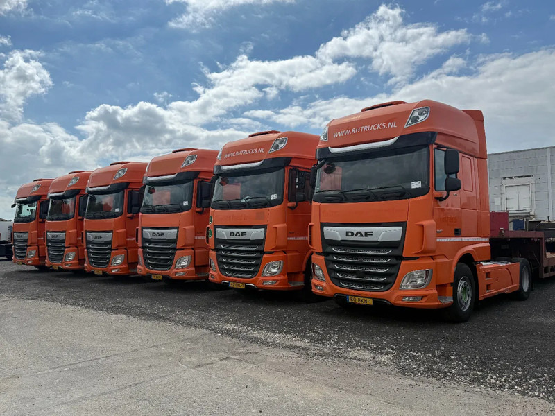 DAF XF 450 4X2 EURO 6 SKIRTS STANDKLIMA - Gjysmë-kamion: foto 1 DAF XF 450 4X2 EURO 6 SKIRTS STANDKLIMA - Gjysmë-kamion: foto 1
