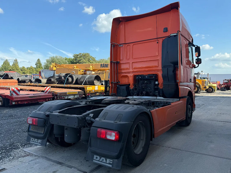 DAF XF 450 4X2 EURO 6 SKIRTS STANDKLIMA - Gjysmë-kamion: foto 4 DAF XF 450 4X2 EURO 6 SKIRTS STANDKLIMA - Gjysmë-kamion: foto 4